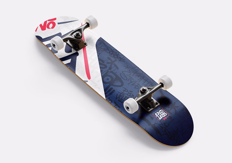 Skateboard mit dunkelblauem und weißem Graffiti-Design sowie Endless-One-Schriftzug auf der Unterseite.